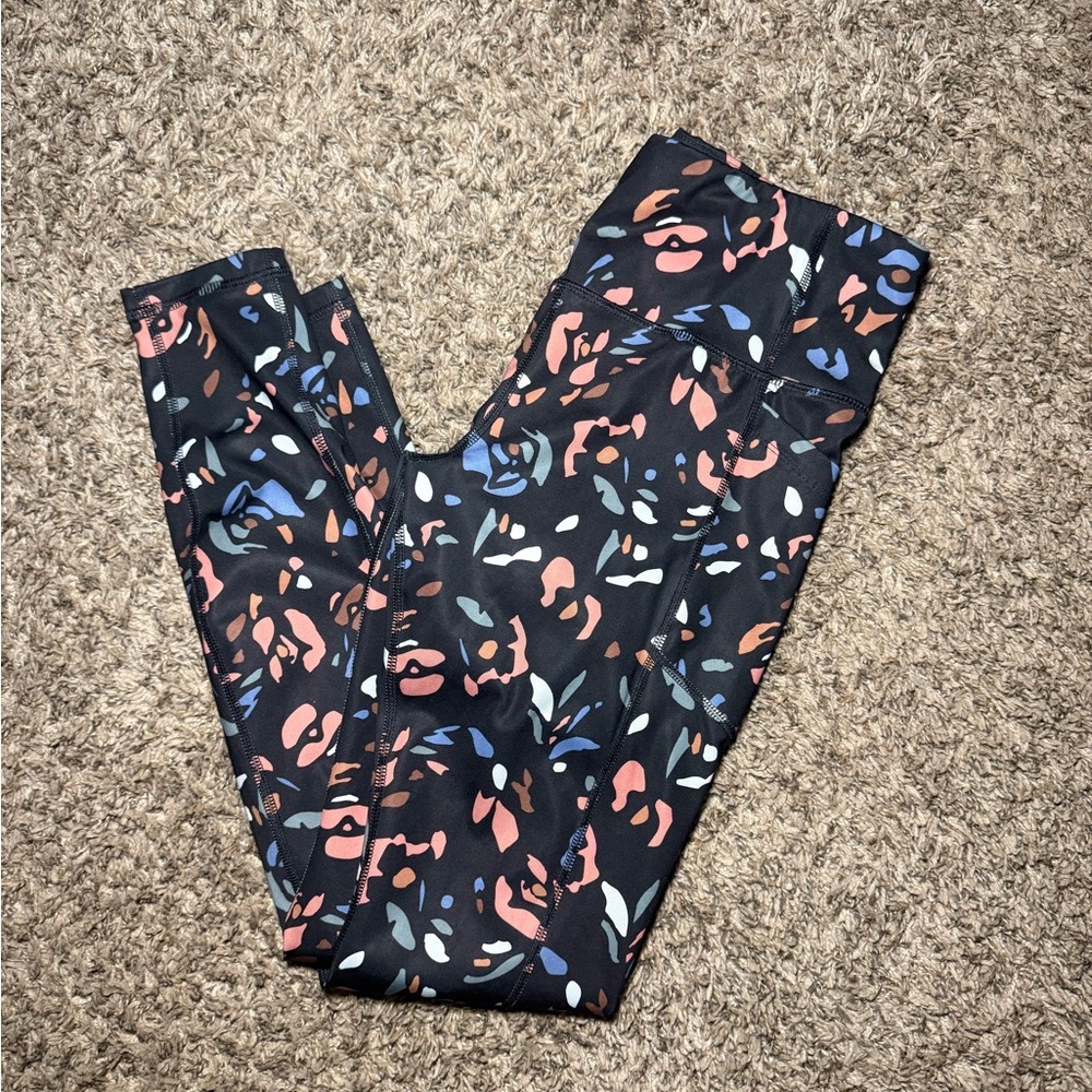 Avia Black and Multicolor Patterned Medium Leggings